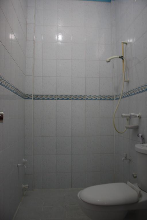 Aqua Inn Naifaru Buitenkant foto